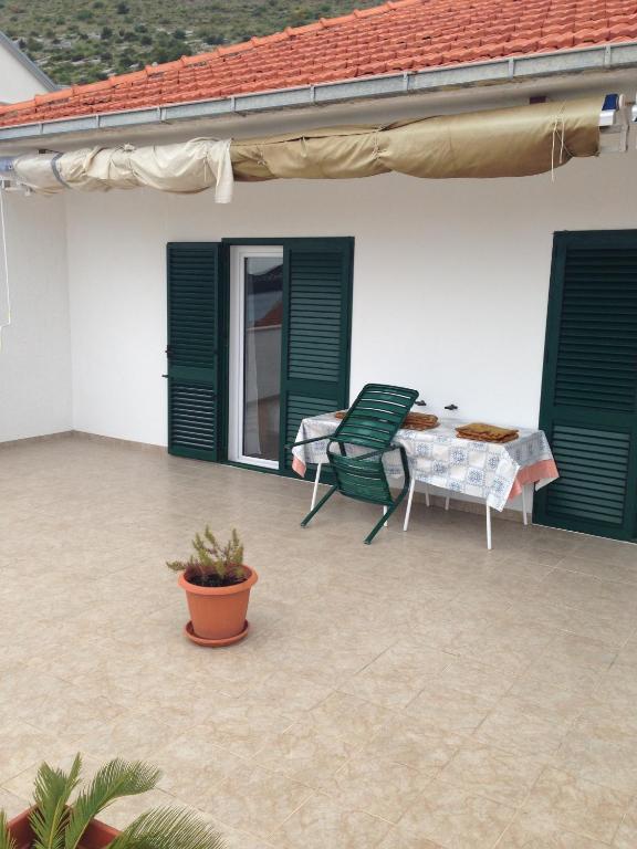 Apartments Sevo Trogir Quarto foto